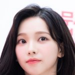 [T포토] 에스파 카리나 '입술 옆 초코칩'