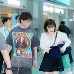 [T포토] 용준형현아 '짐만 챙겨도 좋아'