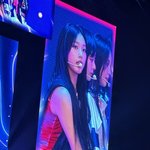아이돌 <b>실물</b>=전광판이야?