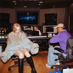 지디 <b>YG</b> 놀러간듯??