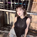 ︎용준형이 찍어줬나..예비신부의 파격 백리스 시스룩[<b>SHOT</b>!]