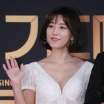 최윤소, 미국서 결혼…신랑은 연상의 회사원