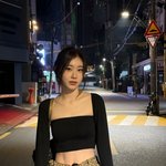 채령, 개미허리라 가능한 의상…과감 절개에 '시선 집중' [MD스타]