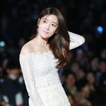 "배우 최윤소, 미국서 결혼…남편은 비연예인" [공식입장]
