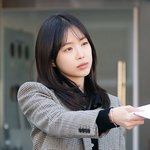 손나은, 따라 입고 싶은 '꾸안꾸'…디테일 살린 온앤오프 스타일링...