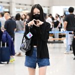 <b>선미</b> ‘손가락 네 개면 예쁜 하트 완성’[포토엔HD]