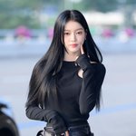 [사진]오마이걸 유아,'러블리 볼콕'