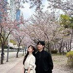 정해인X정소민, 캠퍼스 커플 같은 한쌍..풋풋한 청춘 <b>케미</b>