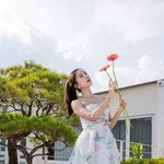 '깜짝결혼' 최윤소 "<b>미리</b> 인사 못 드려 죄송, 행복하게 살겠습니다"...