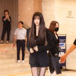 [T포토] 뉴진스 다니엘 '걷기만 해도 화보'