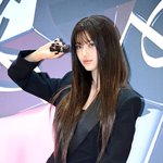 [댓글부탁해] [사진]뉴진스 다니엘, '블랙으로 <b>우아</b>하게'