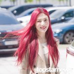 ‘가을 햇살 받은 러블리 미소’ (<b>동물</b>농장 출근길) [HD포토]