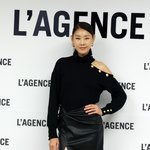 <b>포즈</b> 취하는 한혜진