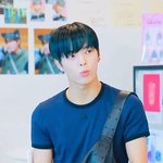 데뷔 후 첫 <b>생카</b> 가서 영상까지 보고 온 남돌