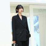 나나, 고혹적인 블랙