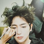 사실상 과시라고 봐야 되는 곱슬머리 남돌