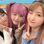 따로 또 같이... 해체 후에도 우정 여전한 '아이즈원' 멤버들...