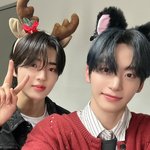 <b>극</b>내향형 남돌 둘이 대기실 쓰면 일어나는 일