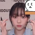 영통 팬싸 중 팬의 <b>쌍밍아웃</b>을 들은 카리나