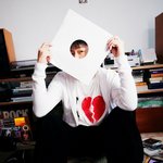 크러쉬 팬클럽 ‘CrushBomb’ 2기 모집, 25일까지