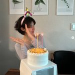 남지현, 추석에 맞춰 서른 됐다! 초 3개 꽂고 생일 자축