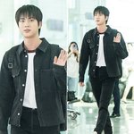 [현장포토] "완벽 그 자체"…진, 월클의 출국길