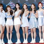 <b>우주</b>소녀 공백기 2년째 넘었네