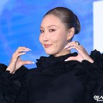 "솔직함에 스트레스 받기도"…화사, 고민 딛고 '나'를 담았다...