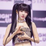 스테이씨 시은, ‘시선 사로잡는 배꼽 피어싱’ ( 쇼케이스) [HD포토]