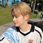 성한빈 <b>옆태</b>봐