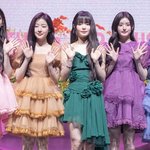 [댓글부탁해] [포토] 피프티피프티, 저희 컴백 했어요~