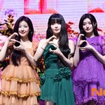 [댓글부탁해] 피프티피프티, <b>NEW</b> 멤버로 인사[포토엔HD]