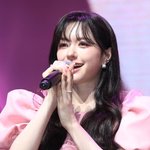 [포토] 인사말 하는 피프티피프티 문샤넬