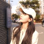 <b>필승</b> 조합이 맞는 볼캡 수지 모아봄.jpg