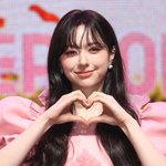 피프티 피프티 문샤넬 “<b>LA</b> 다저스 팬, 오타니 ‘50-50’ 신기록...