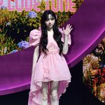 피프티 피프티 문샤넬, 손 인사하는 인형[TEN포토]