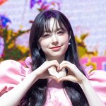 [현장포토] "마주치면 설렘"…문샤넬, 핑크빛 공주