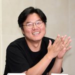 아이돌 뛰어넘는 인기?…'나영석 <b>PD</b> 팬미팅', 암표까지 등장