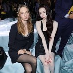 카리나 완전 하얗네