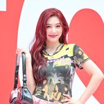 레드벨벳 조이, 배우 소속사 가나..<b>SM</b> “재계약 논의 중” [공식]