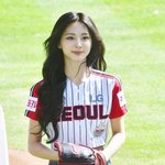 트와이스 쯔위, 야구 유니폼 입어도 최고 예쁨 [포토엔HD]