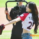 와인드업 쯔위, 돋보이는 개미 허리~ [포토엔HD]