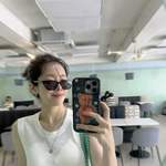 한지민, 잔나비 최정훈과 공개 열애 후 물오른 미모 [<b>MD</b>스타]