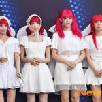 [댓글부탁해] <b>QWER</b>, 상큼한 매력이 팡팡~ [포토엔HD]