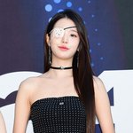 [댓글부탁해] 아이브 장원영 ‘안대로 가려도 예쁘죠?’ [MK포토]