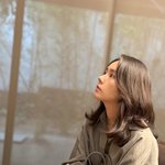 [댓글부탁해] 한가인, 차분한 색감의 <b>올드</b>머니 룩…'콧날도 명품'