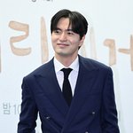 [댓글부탁해] 이진욱, <b>여심</b>을 끌어 당기는 미소 [포토엔HD]