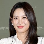 수현, 결혼 5년 만에 남편과 협의 이혼..."각자 길 걷지만 서로...