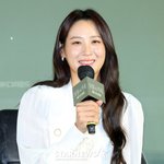 수현, 이혼 발표 후 첫 공개석상..오늘 '보통의가족' 시사회 참석...