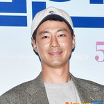 조인성, 고현정과 10년 약속 지키고 굿바이 소속사 엑시트